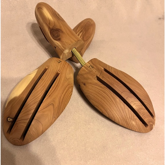 Dillard’s Other - Like New DILLARD’S Cedar Shoe Trees/Forms